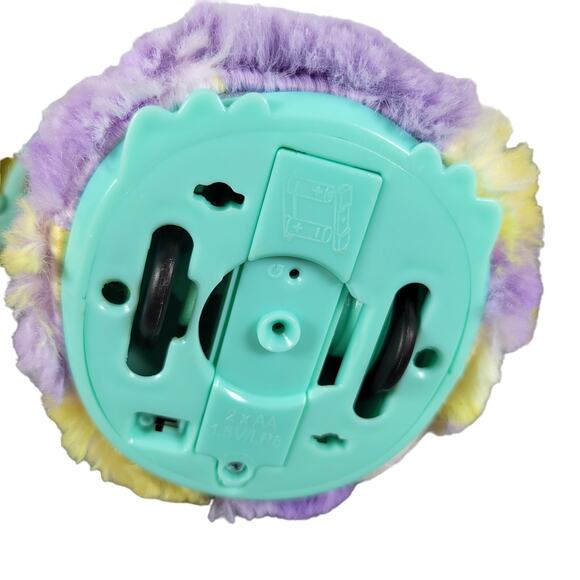 Hatchimals Interactive Plush Toy, Purple Yellow, Eyes Light Up, Works, 7" - Picture 13 of 14